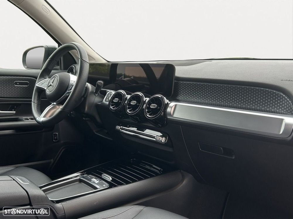 Mercedes-Benz GLB 180 — fotografia 12