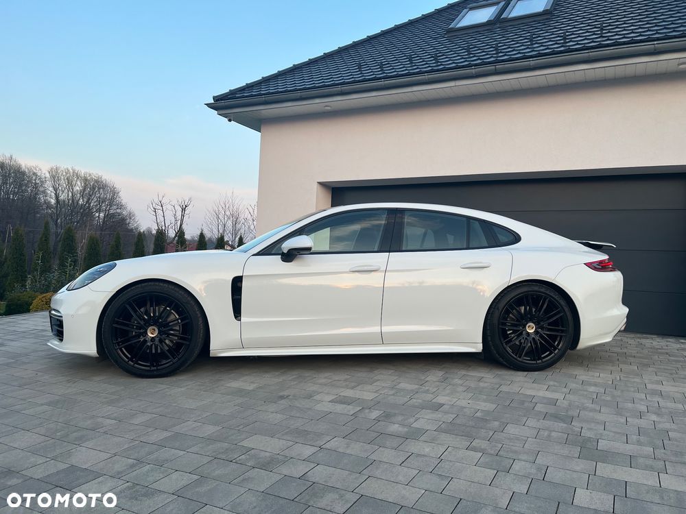 Porsche Panamera 4 - 4