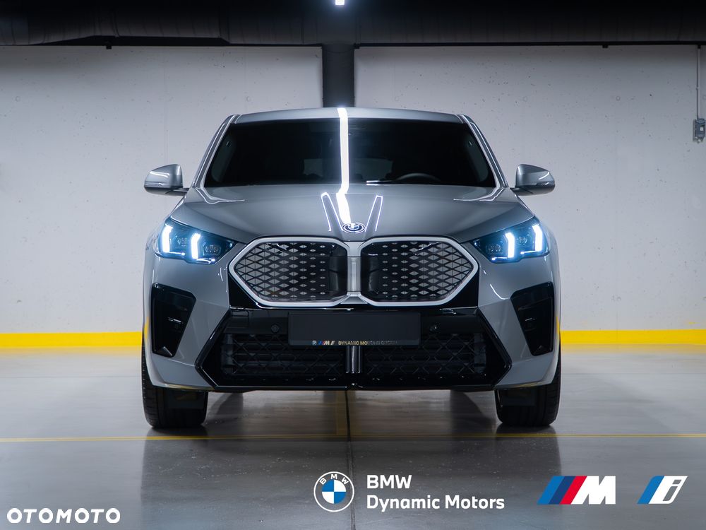 BMW iX2 eDrive20 - 2