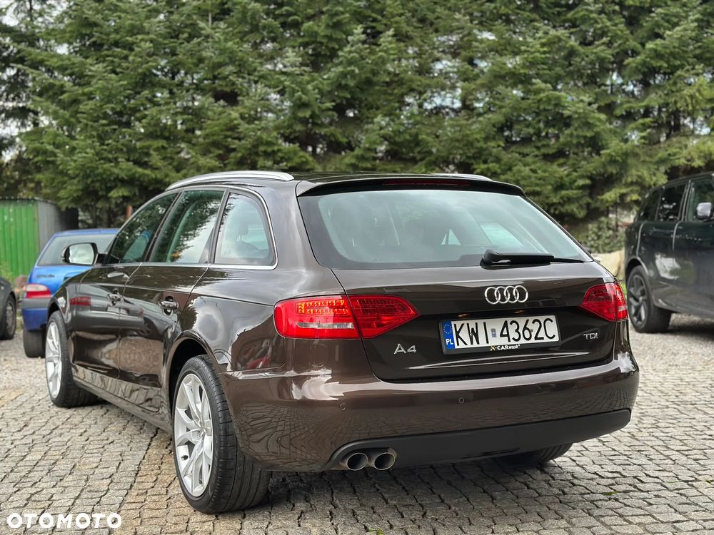 Audi A4 Avant - 16