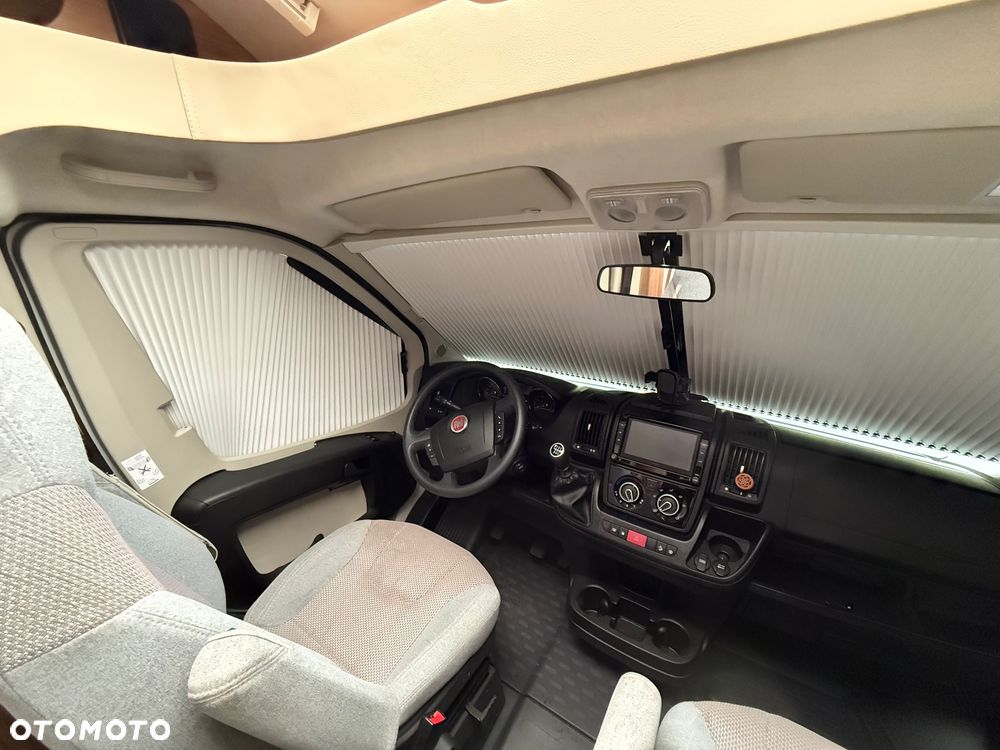 Weinsberg Ducato CaraSuite 700 ME - 28