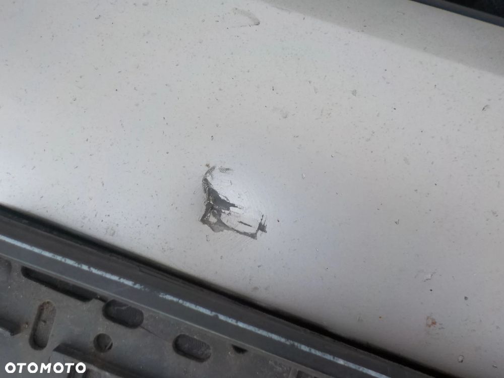 HYUNDAI I20 I ZDERZAK PRZÓD RYS - 9