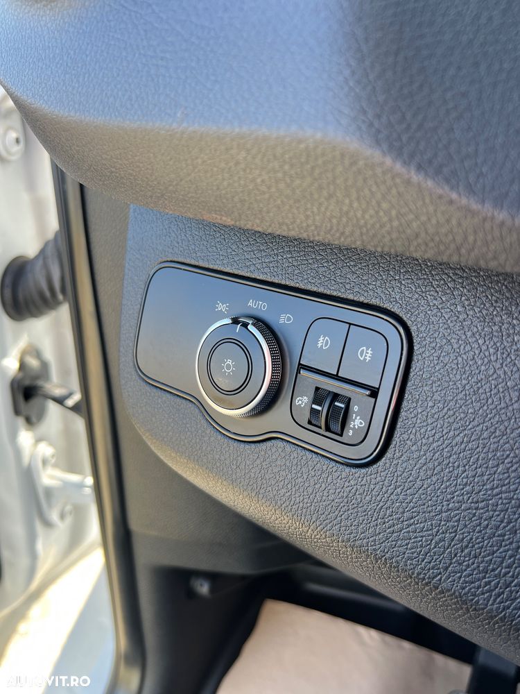 Mercedes-Benz Sprinter - 16