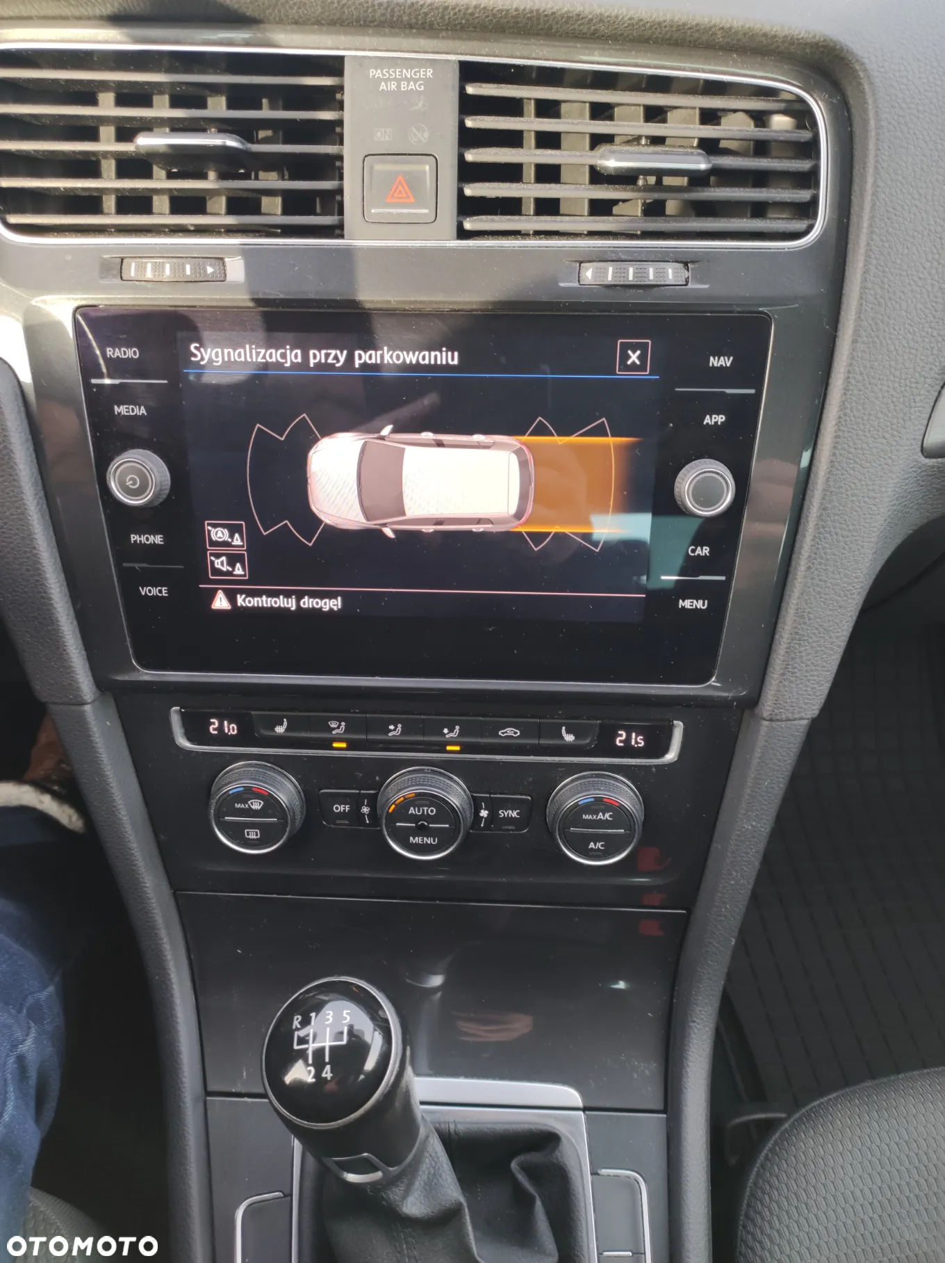 Volkswagen Golf VII 1.6 TDI BMT Highline - 34