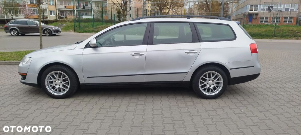 Volkswagen Passat - 5