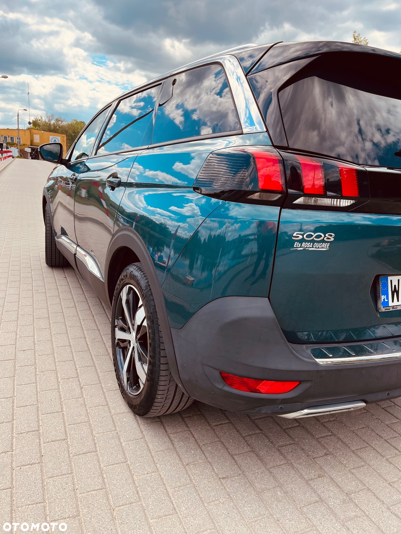 Peugeot 5008 - 8