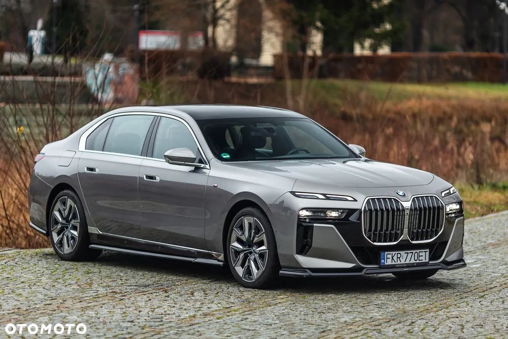 BMW Seria 7 740d xDrive sport - 5