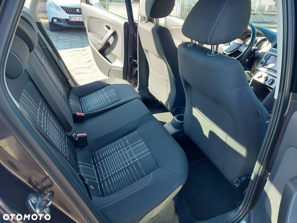 Volkswagen Polo - 12