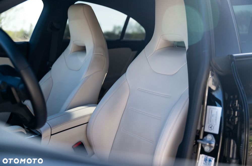 Mercedes-Benz CLA - 16