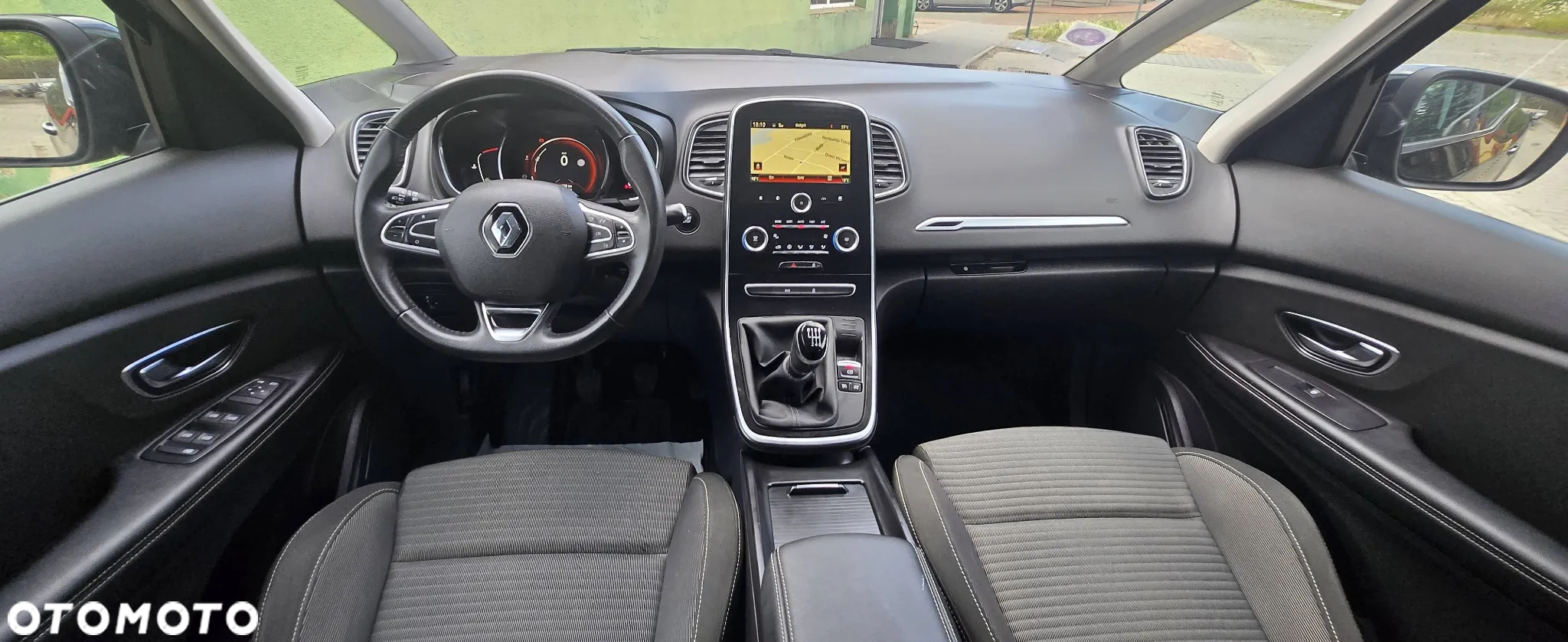 Renault Scenic - 16