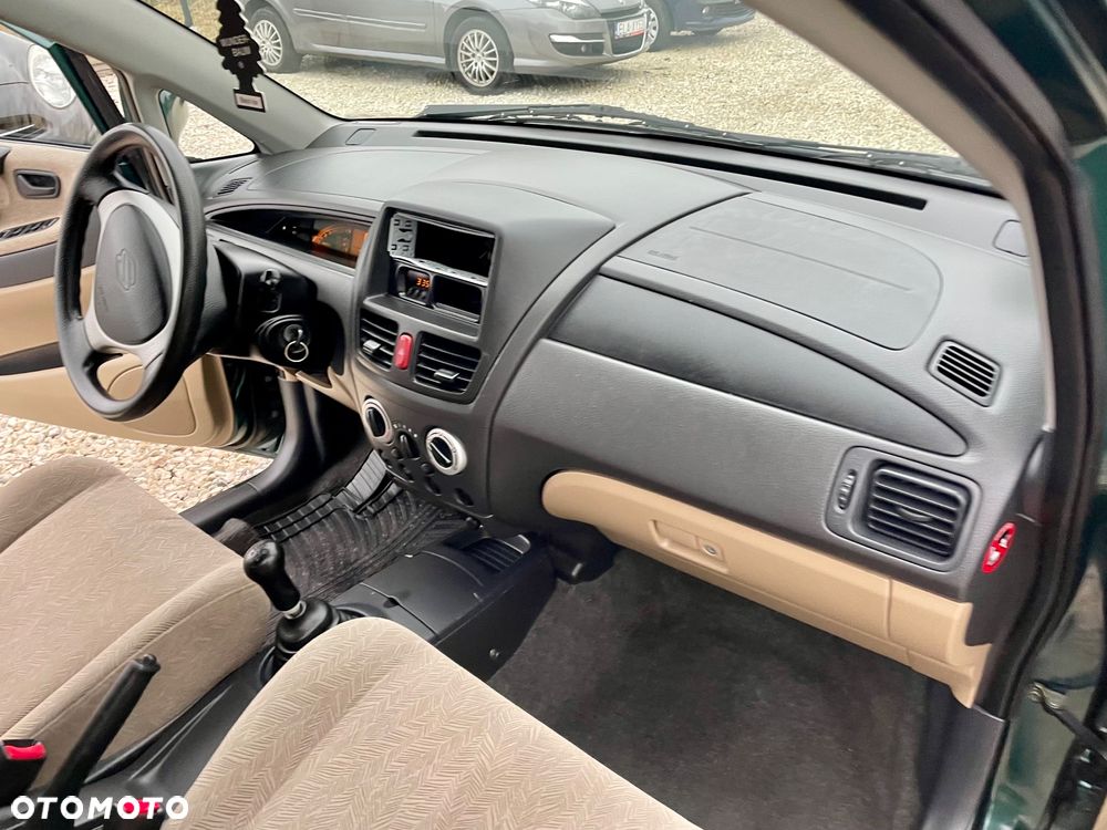 Suzuki Liana Kombi 1.3 Club - 34