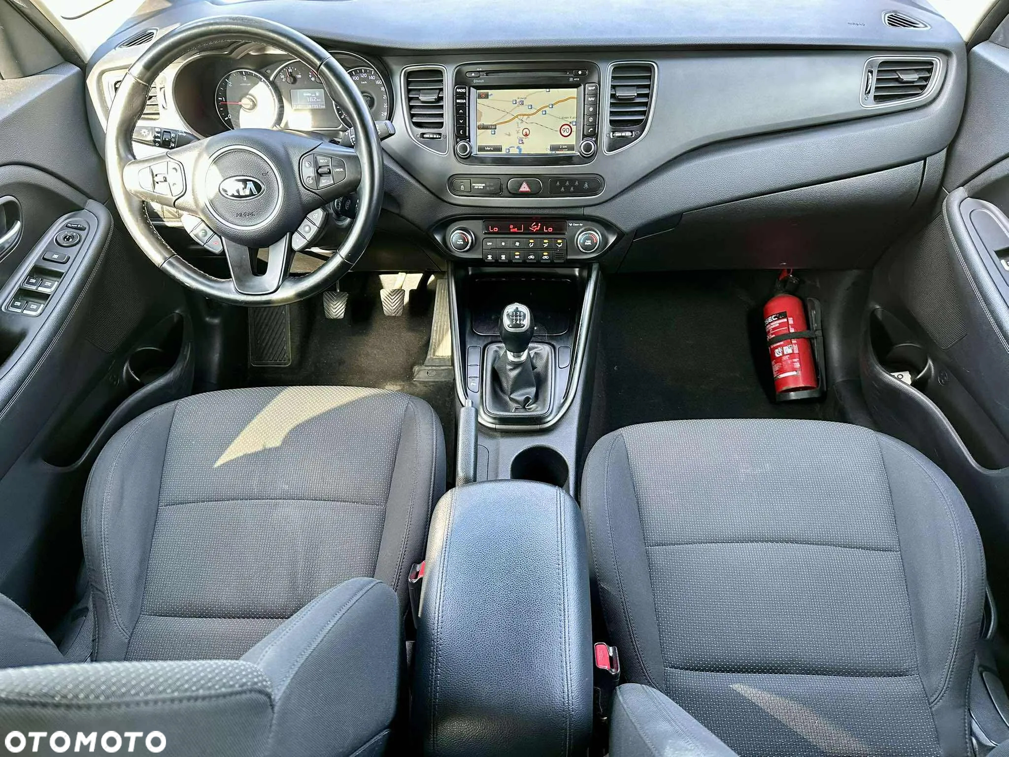 Kia Carens - 19