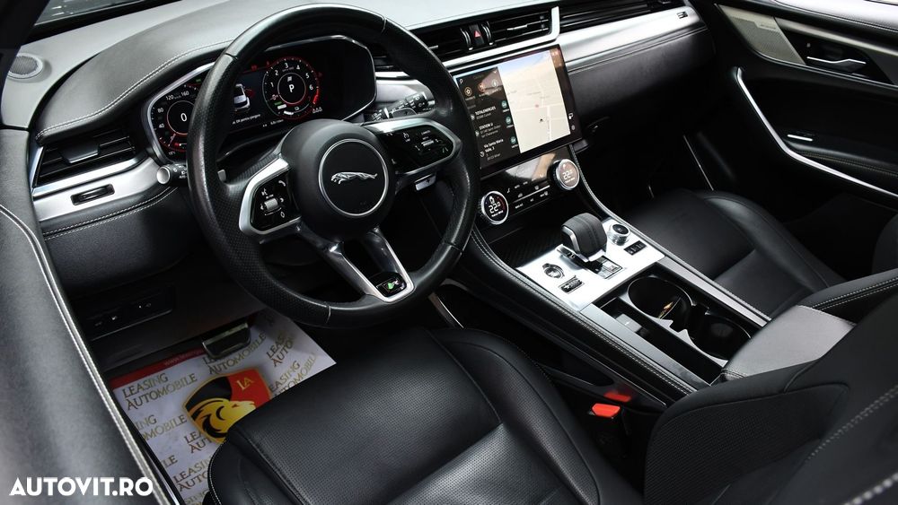 Jaguar F-Pace P400e AWD R-Dynamic HSE - 9