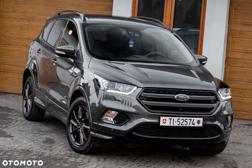 Ford Kuga - 1