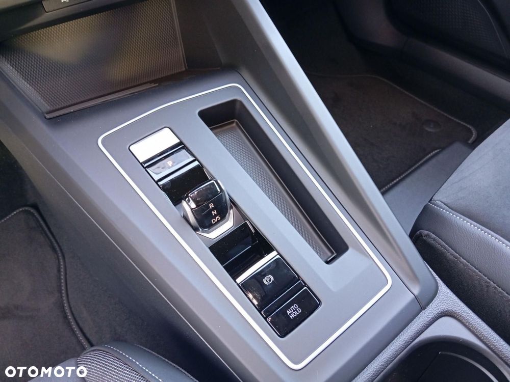 Volkswagen Golf - 18