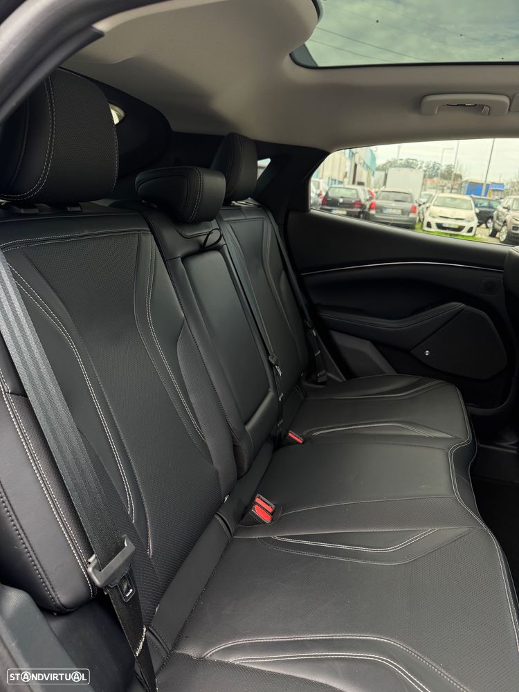 Ford Mustang Mach-E - 18