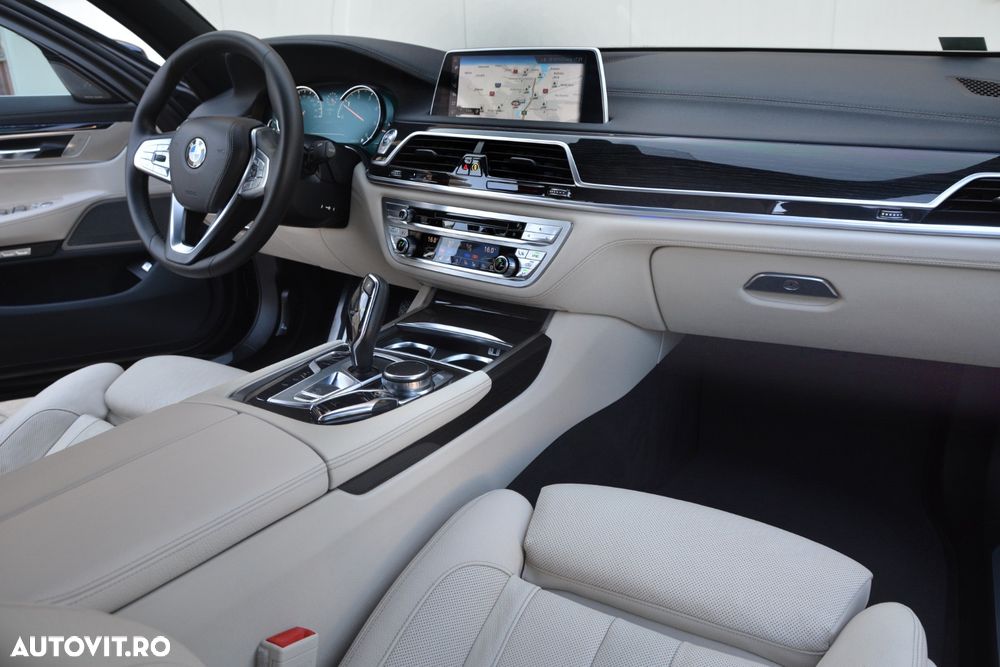 BMW Seria 7 740d xDrive - 28