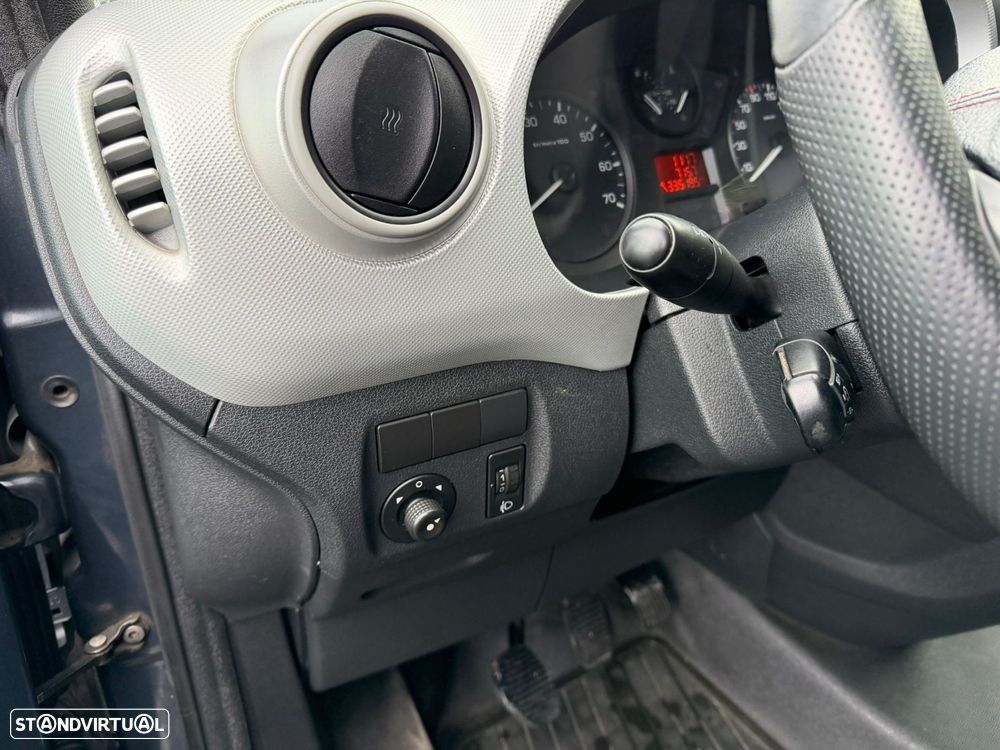 Citroën Berlingo 1.6 HDi 600 3L - 24