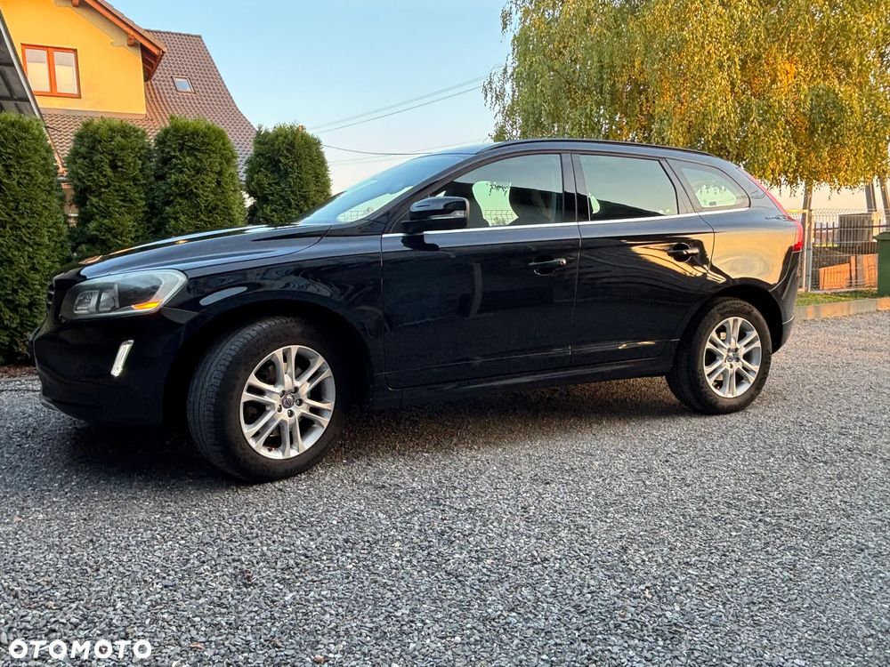 Volvo XC 60 D4 AWD Momentum - 7