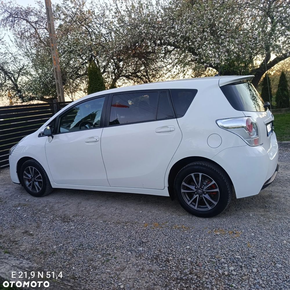 Toyota Verso 2.0 D-4D 5-Sitzer Executive - 4