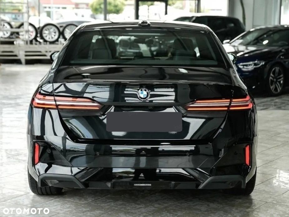 BMW Seria 5 520i mHEV M Sport - 5