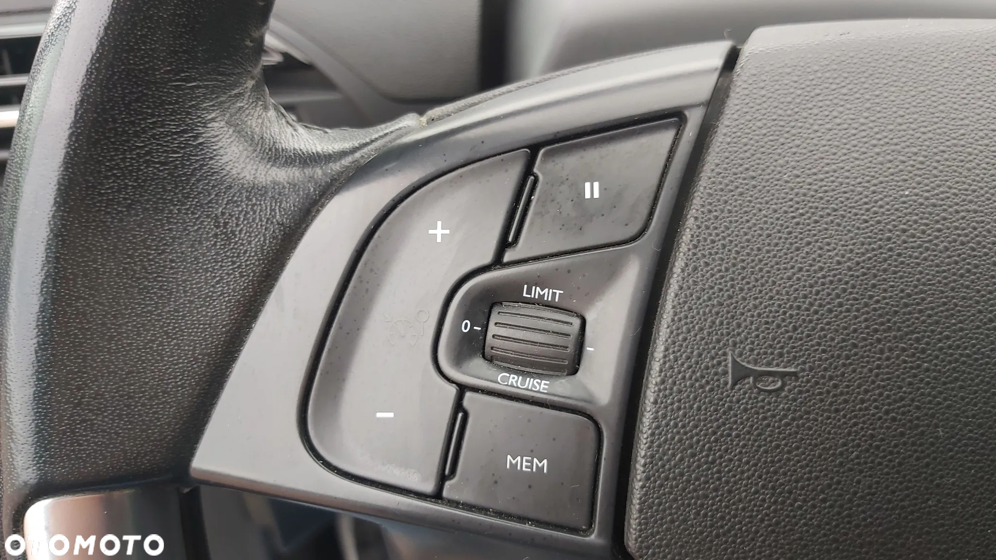 Citroën C4 Picasso e-HDi 115 Exclusive - 28