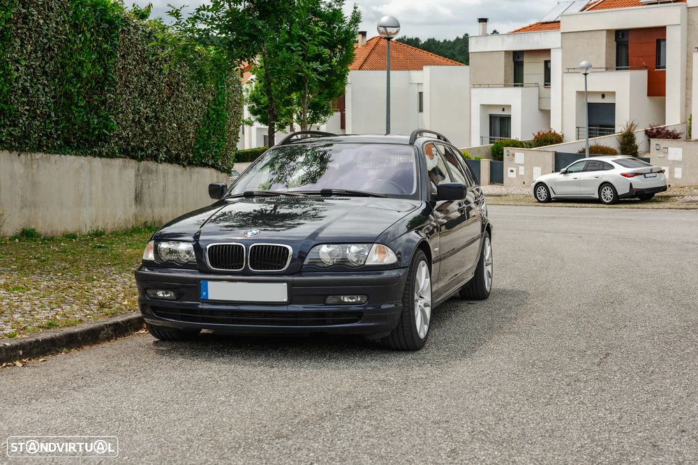 BMW 320 d Touring - 2