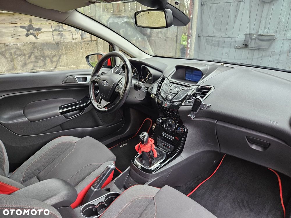 Ford Fiesta 1.0 EcoBoost STart-Stop ST-LINE - 11