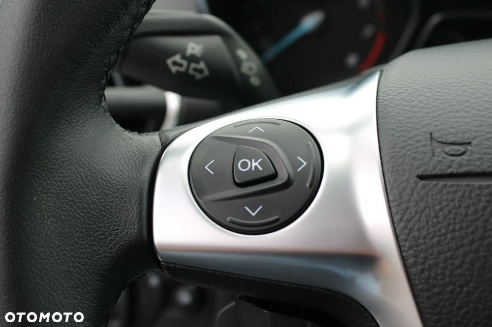 Ford Kuga - 19