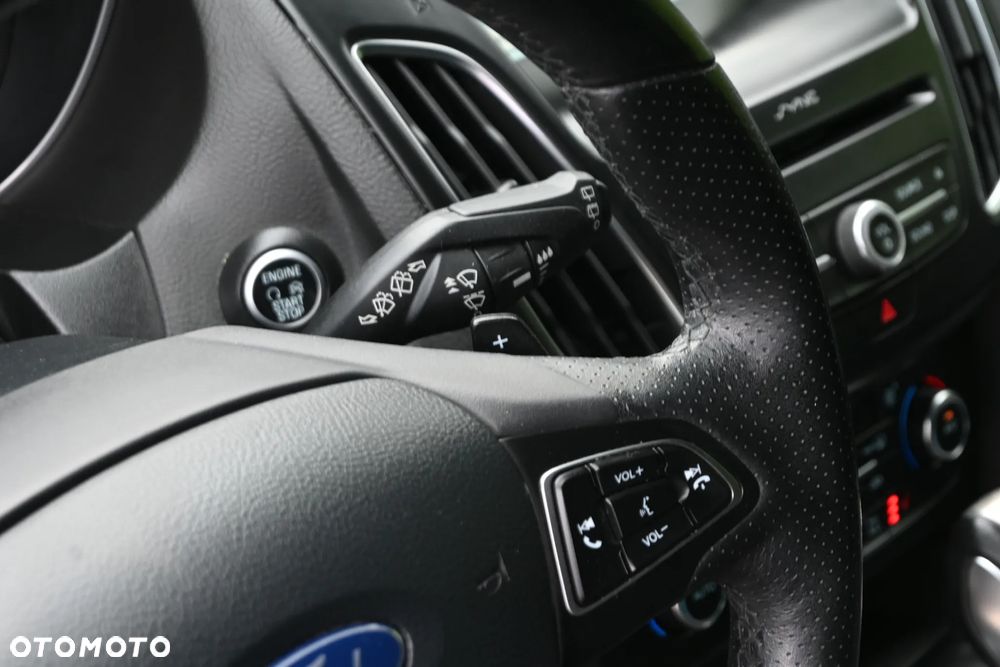 Ford Focus 2.0 TDCi ST-2 PowerShift - 40