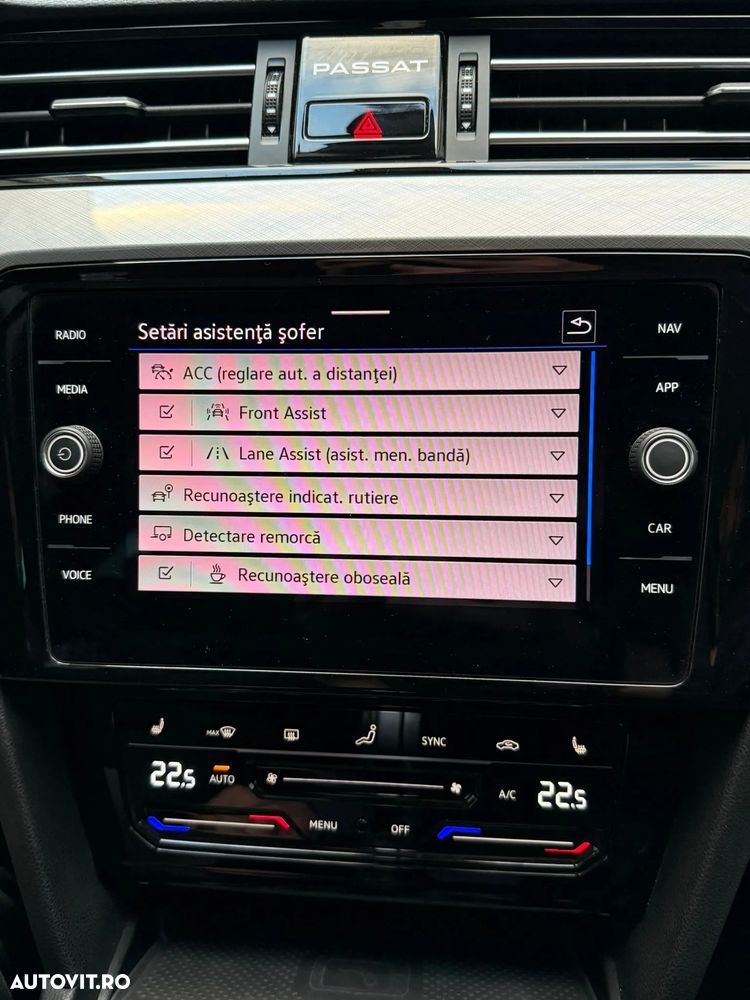 Volkswagen Passat - 13