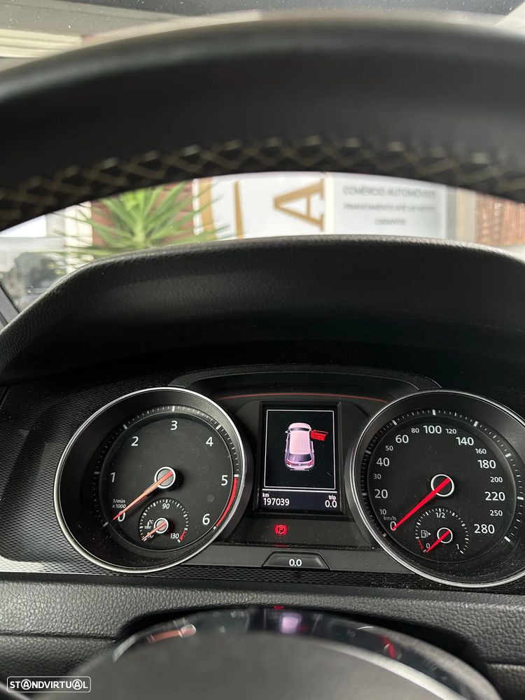 VW Golf 2.0 TDI GTD DSG - 28