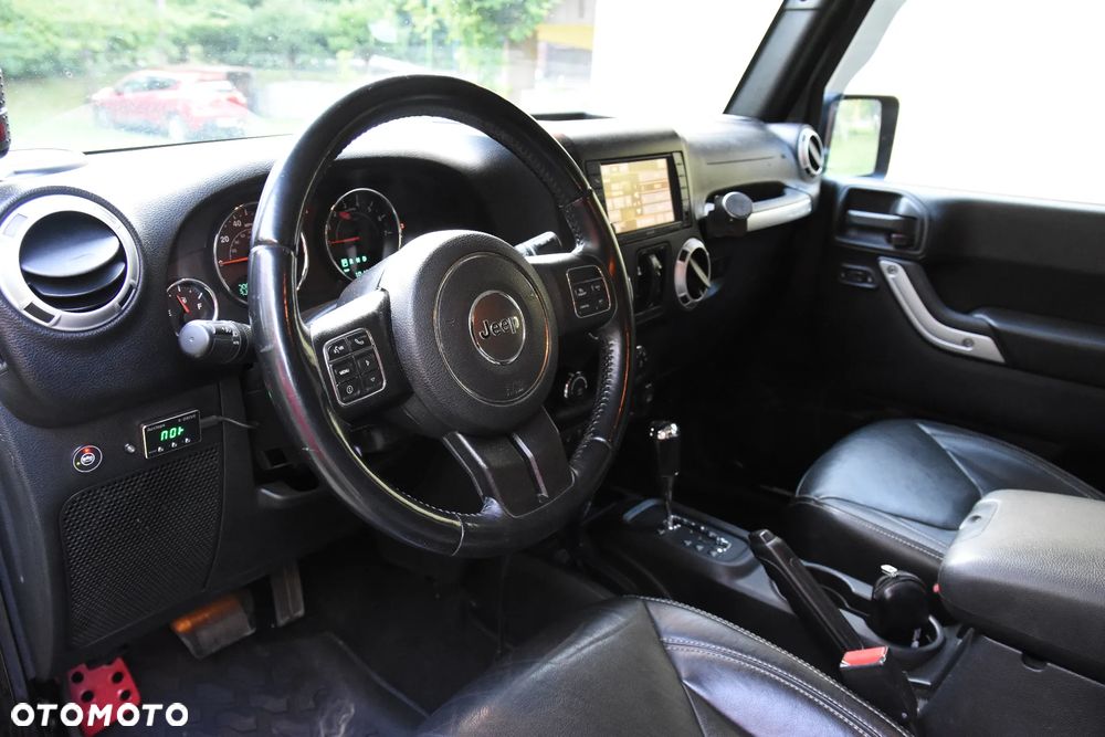Jeep Wrangler 3.6 Unlim Sahara - 15