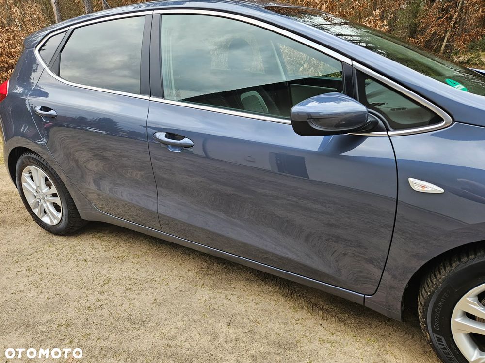 Kia Ceed - 13