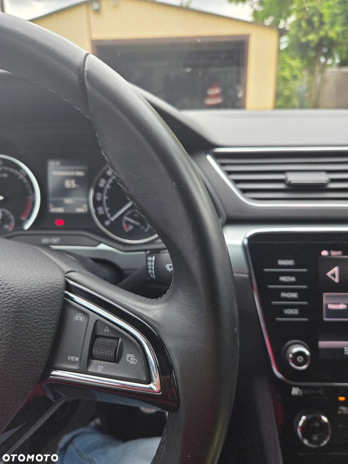 Skoda Superb 2.0 TDI Ambition - 14