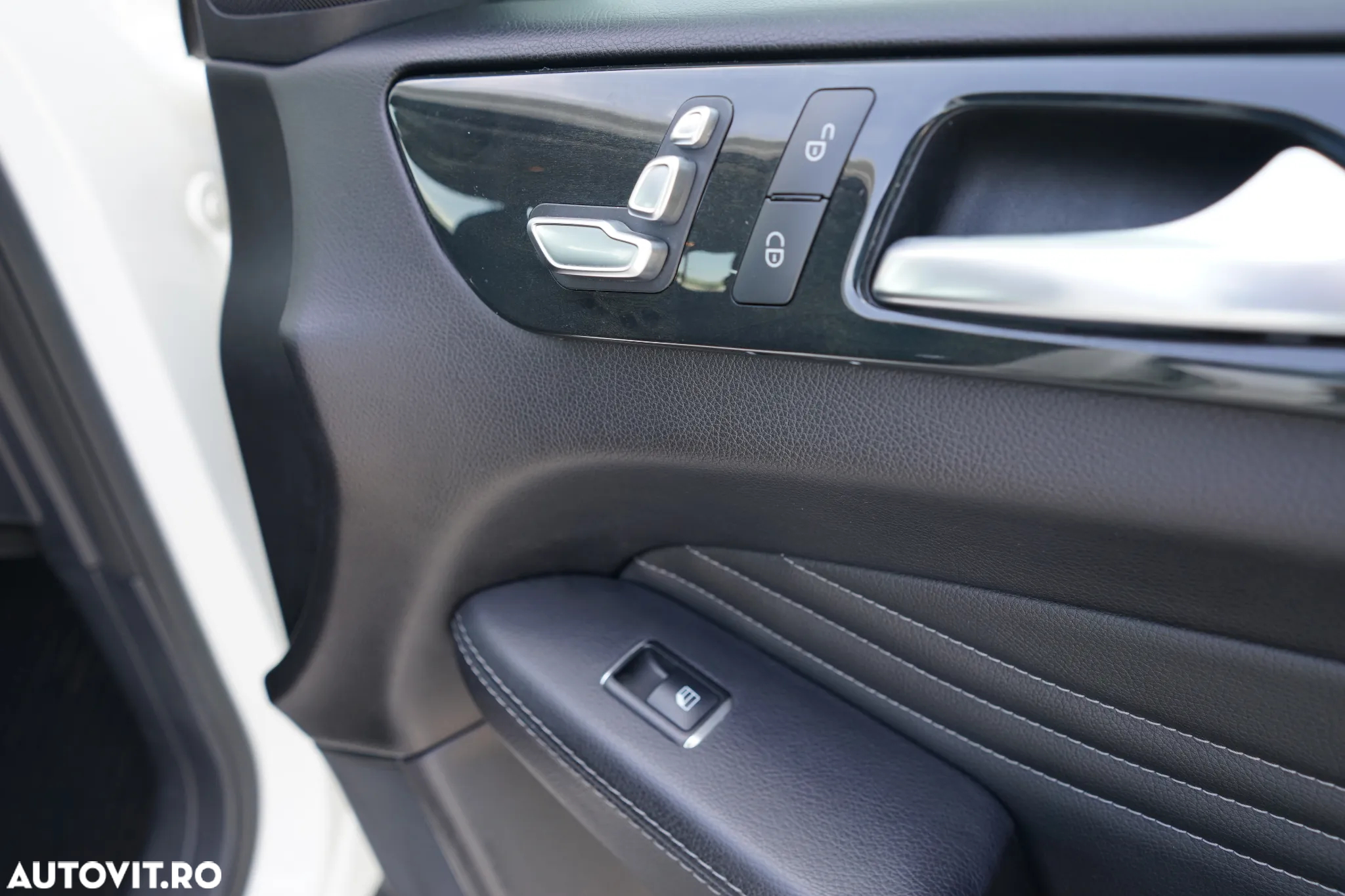 Mercedes-Benz GLE 350 d 4MATIC - 23