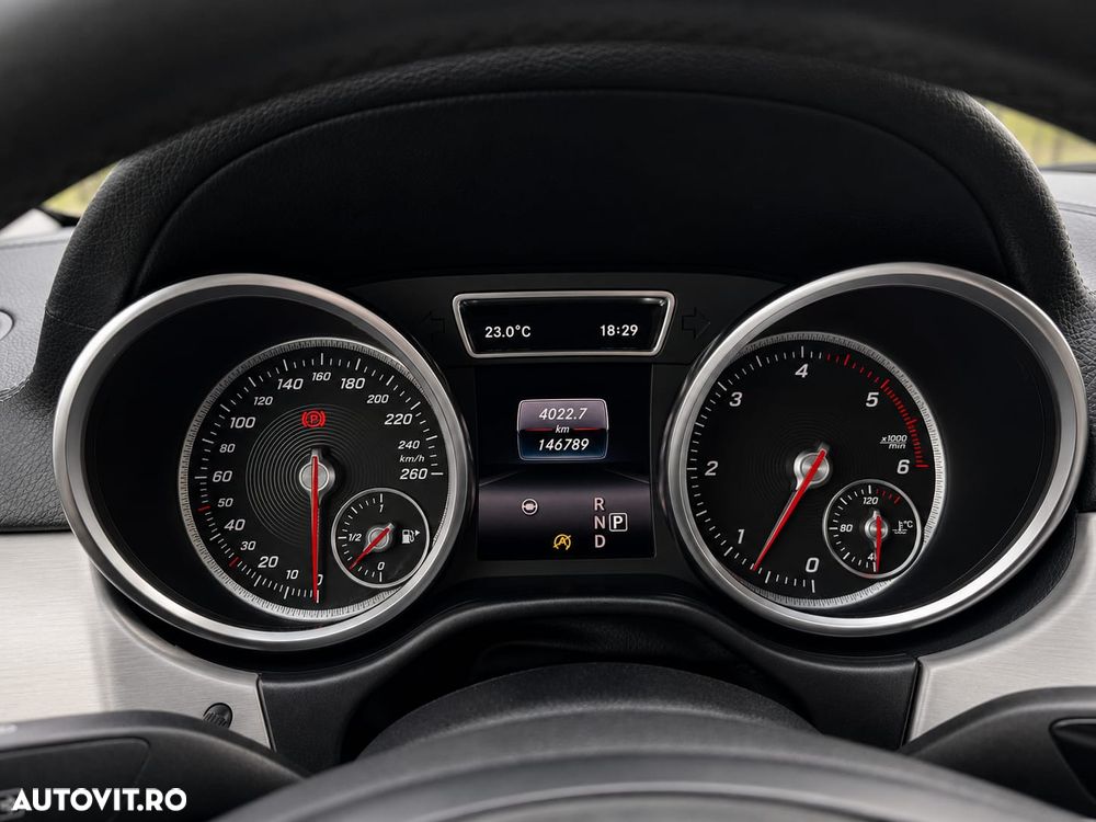 Mercedes-Benz GLE 350 d 4MATIC - 13