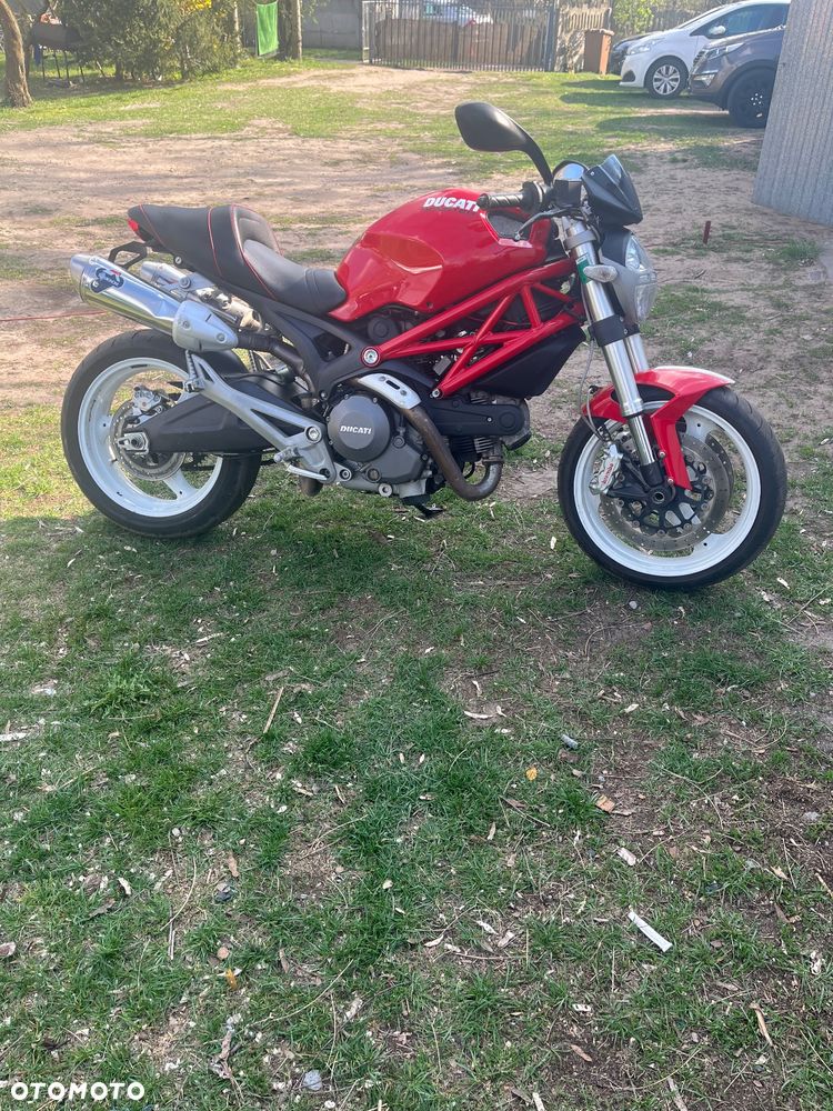 Ducati Monster - 3