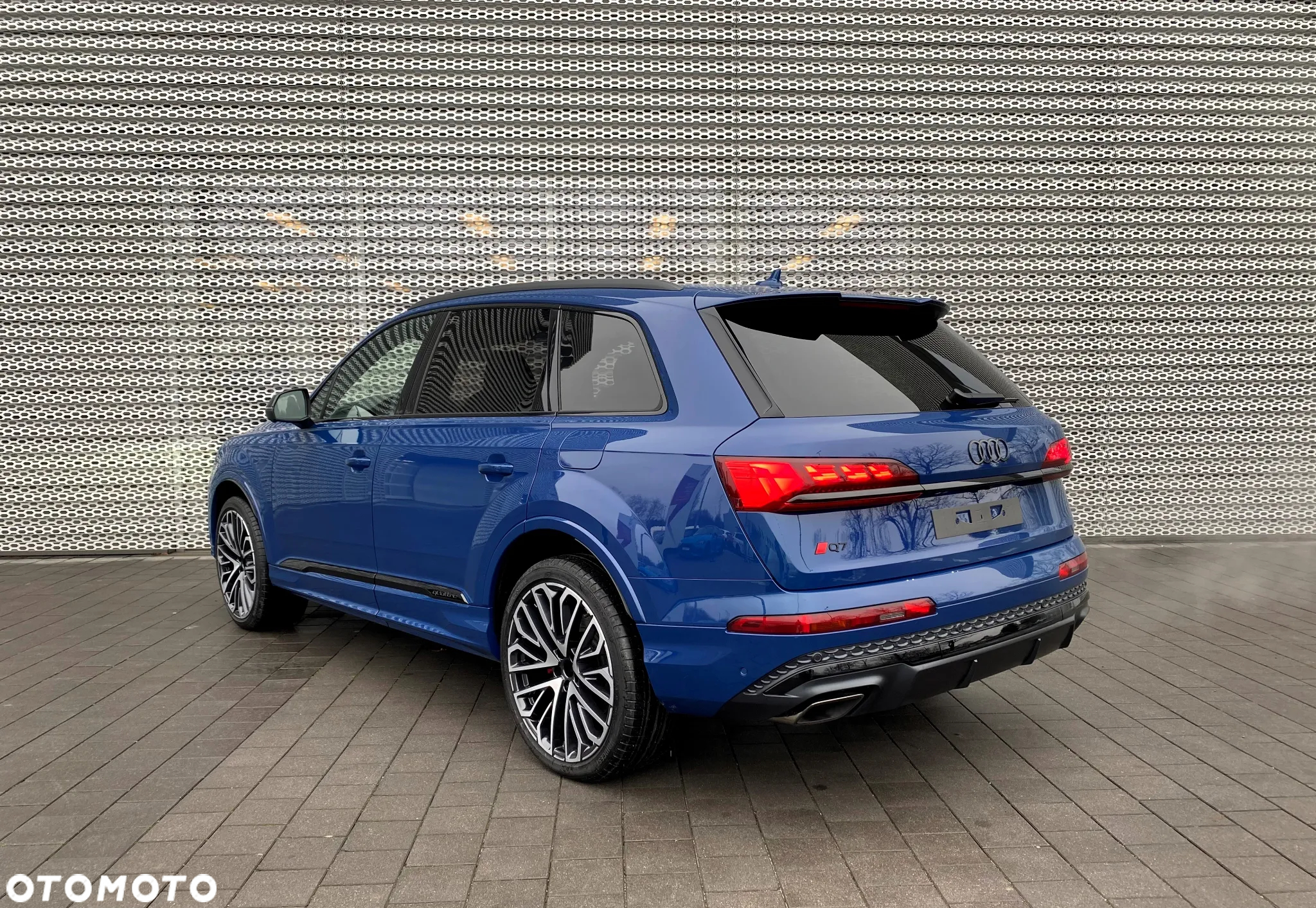 Audi Q7 55 TFSI e Quattro S Line Tiptr - 3
