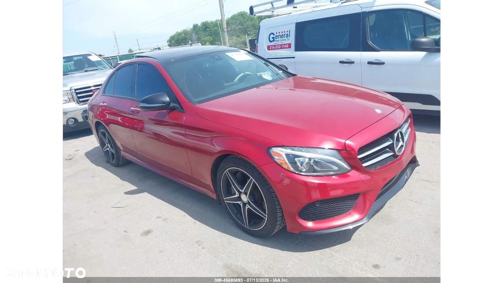 Mercedes-Benz Klasa C 300 9G-TRONIC AMG Line - 2