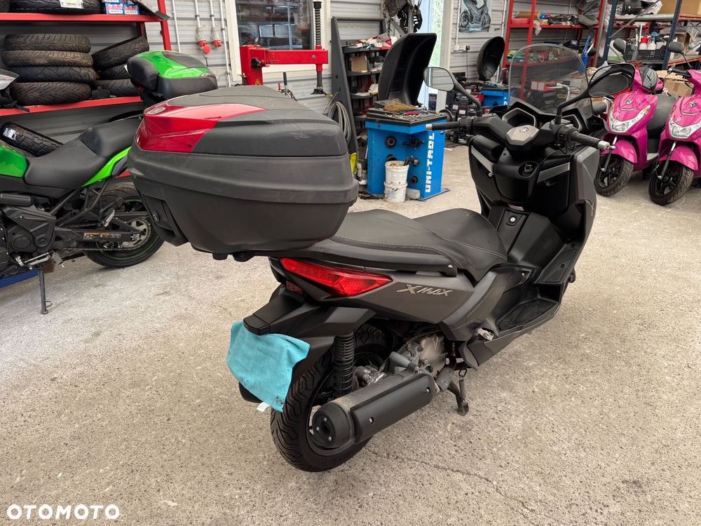 Yamaha X-max - 7