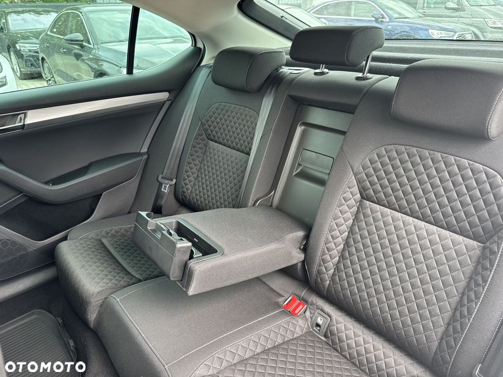 Skoda Superb 2.0 TSI Ambition DSG - 29