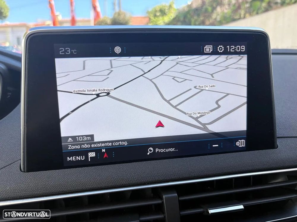 Peugeot 3008 1.2 PureTech Allure EAT8 - 47