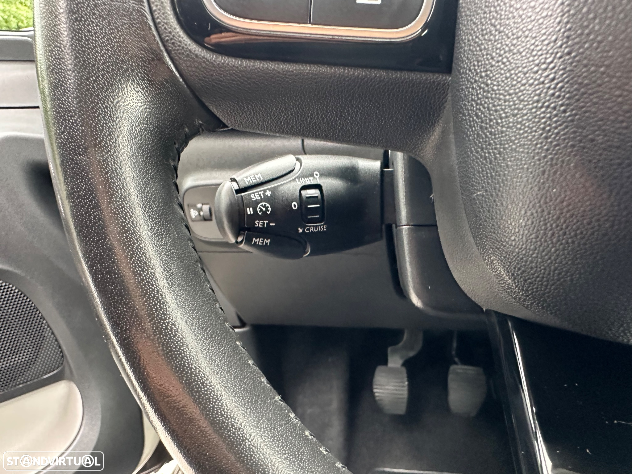 Citroën C3 1.2 PureTech Shine - 21