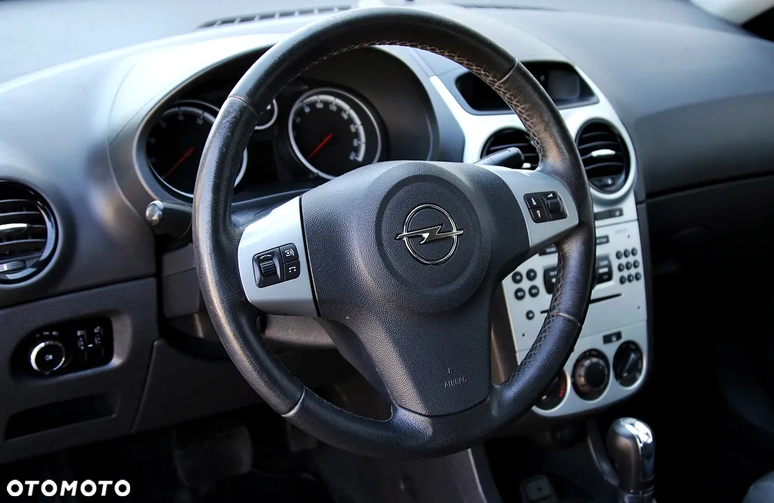 Opel Corsa 1.4 16V Enjoy - 21