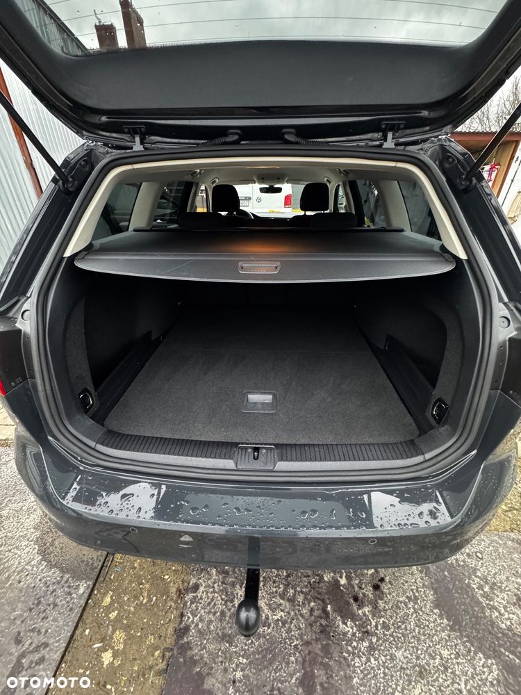 Volkswagen Passat 1.6 TDI (BlueMotion Technology) Comfortline - 12