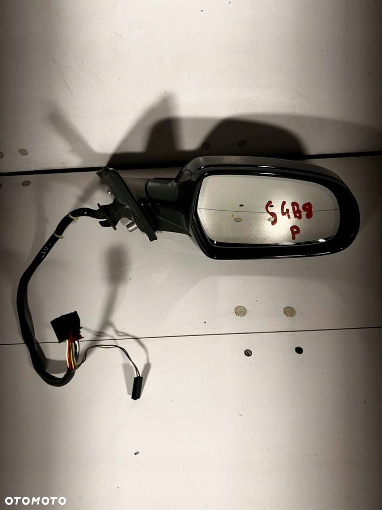 LUSTERKO PRAWE MARTWE POLE FOTOCHROM ELEKTRYCZNE 14-P Audi A4 S4 B8 8K 2011 - 2