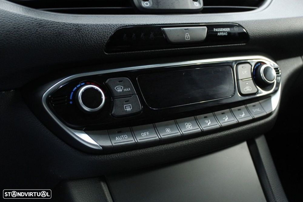 Hyundai i30 1.0 T-GDi Style Plus - 28