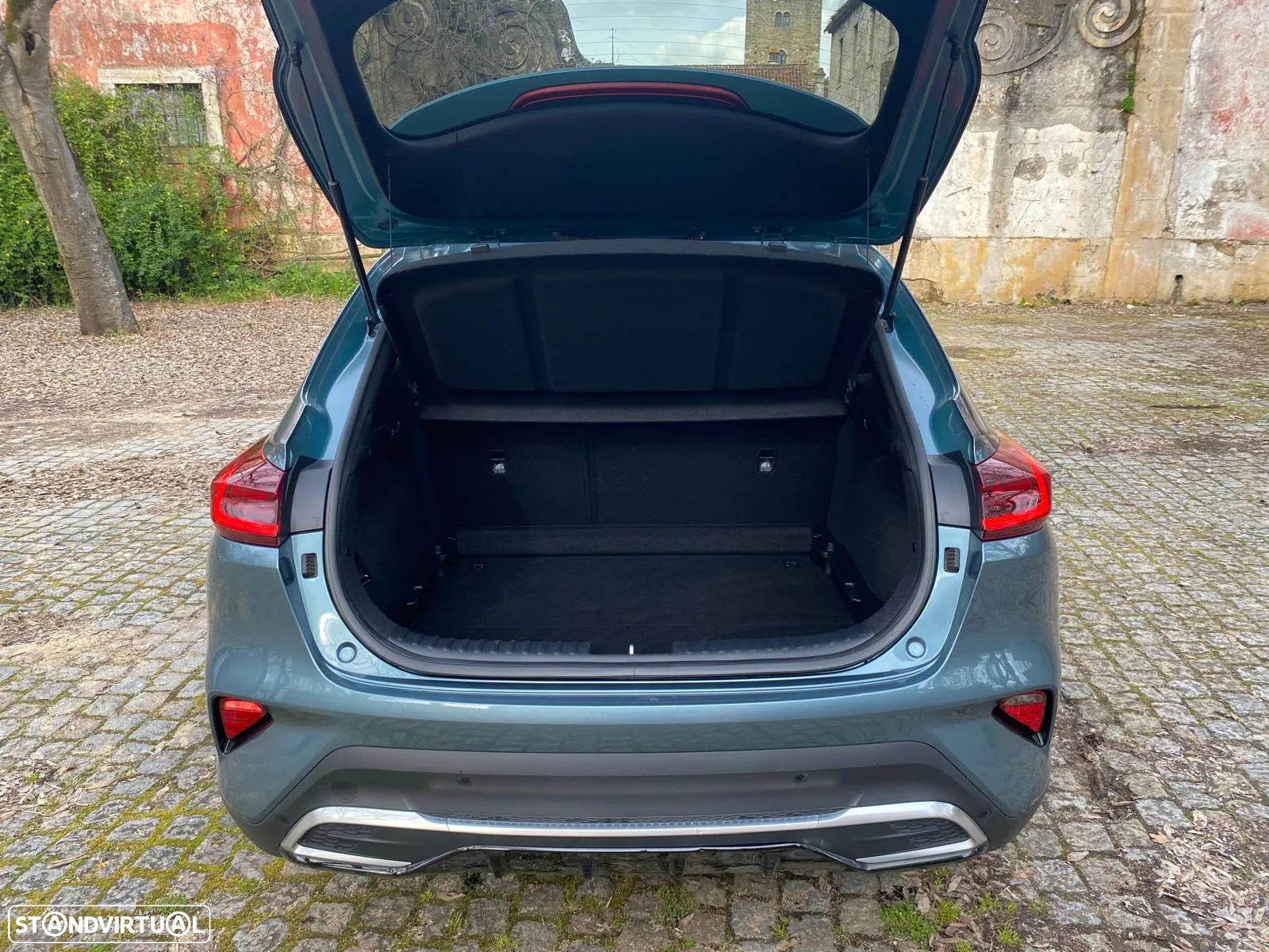 Kia XCeed 1.0 T-GDI Dynamic - 31