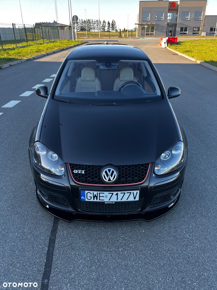 Volkswagen Golf - 10
